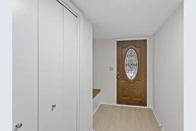 7012 Regent Avenue N, Brooklyn Center, MN 55429 - Photo 6