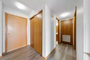 66 9th St E, Saint Paul, MN 55101 - Photo 8