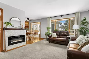 15958 Harwell Ave, Apple Valley, MN 55124 - Photo 4