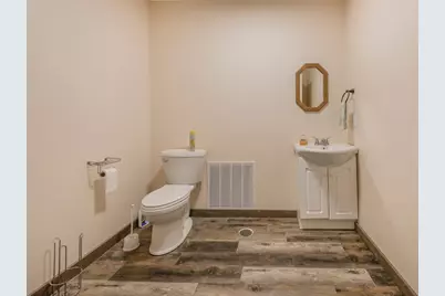 129 N Sibley Avenue, Litchfield, MN 55355 - Photo 6