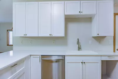 1122 Crystal Place W, Chaska, MN 55318 - Photo 58