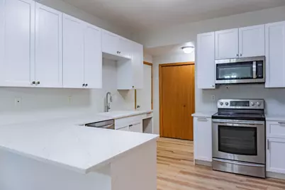 1122 Crystal Place W, Chaska, MN 55318 - Photo 54