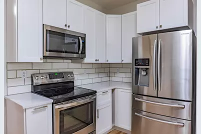 1122 Crystal Place W, Chaska, MN 55318 - Photo 8