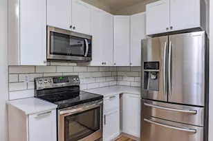 1122 Crystal Pl W, Chaska, MN 55318 - Photo 8