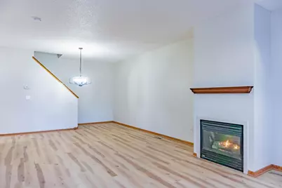 1122 Crystal Place W, Chaska, MN 55318 - Photo 20