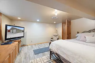 704 S 8th Ave W, Virginia, MN 55792 - Photo 24