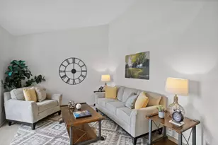 2571 Nemitz Ave E, Maplewood, MN 55119 - Photo 8