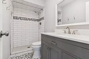 4380 Brookside Ct, Edina, MN 55436 - Photo 6