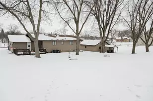 525 N Hood St, Blue Earth, MN 56013 - Photo 38