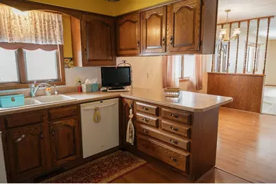 525 N Hood Street, Blue Earth, MN 56013 - Photo 6