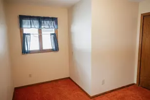 525 N Hood St, Blue Earth, MN 56013 - Photo 20