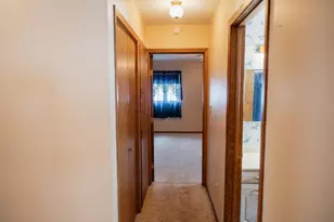 525 N Hood St, Blue Earth, MN 56013 - Photo 22