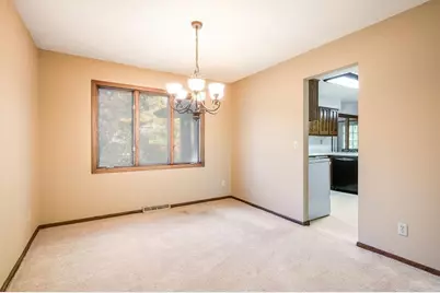 7585 Lanewood Lane N, Maple Grove, MN 55311 - Photo 8