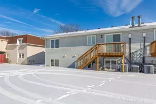 1805 Lakewood Ave, Albert Lea, MN 56007 - Photo 8