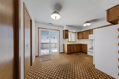 1805 Lakewood Avenue, Albert Lea, MN 56007 - Photo 12