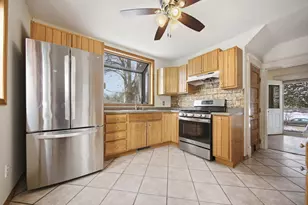 1187 Dale St N, Saint Paul, MN 55117 - Photo 8