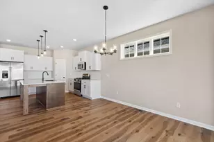 1843 Archer St, Shakopee, MN 55379 - Photo 10