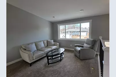 810 13th Street SE, Rochester, MN 55904 - Photo 2