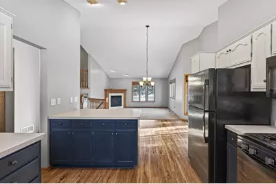 800 Griffin Avenue, Mahtomedi, MN 55115 - Photo 16