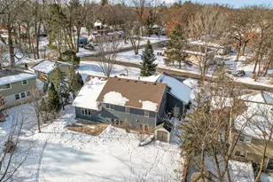 800 Griffin Ave, Mahtomedi, MN 55115 - Photo 30