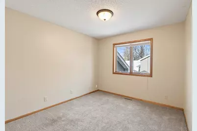 800 Griffin Avenue, Mahtomedi, MN 55115 - Photo 34