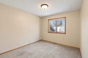 800 Griffin Ave, Mahtomedi, MN 55115 - Photo 34