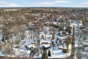 800 Griffin Ave, Mahtomedi, MN 55115 - Photo 50