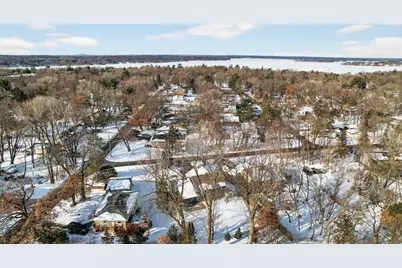 800 Griffin Avenue, Mahtomedi, MN 55115 - Photo 46