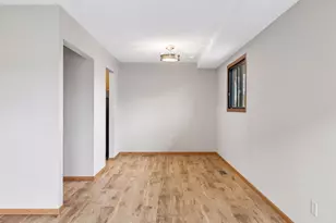 1318 Landmark Trail N, Hopkins, MN 55343 - Photo 14