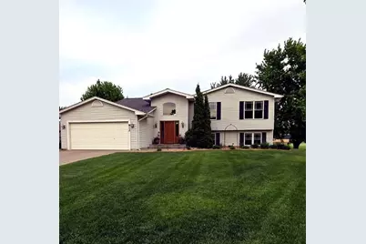 812 Larkspur Court, Shakopee, MN 55379 - Photo 2