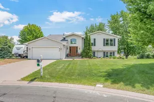 812 Larkspur Ct, Shakopee, MN 55379 - Photo 34