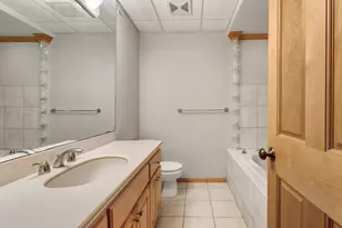 2700 Olde Wood Ct, Minnetonka, MN 55391 - Photo 16