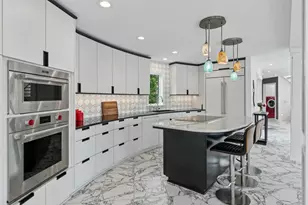 9235 Lake Riley Blvd, Chanhassen, MN 55317 - Photo 14