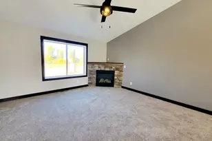 275 Hickory Ln NE, Owatonna, MN 55060 - Photo 10