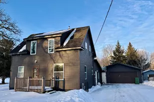 301 7th Ave SE, Roseau, MN 56751 - Photo 2