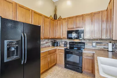 15330 Freedom Drive N, Hugo, MN 55038 - Photo 12