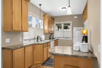 140 Stevens Street W, Saint Paul, MN 55107 - Photo 10