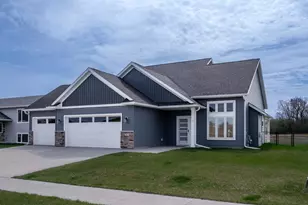2415 Elk Run Dr SE, Pine Island, MN 55963 - Photo 2