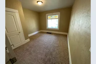 712 3rd Street SW, Willmar, MN 56201 - Photo 4