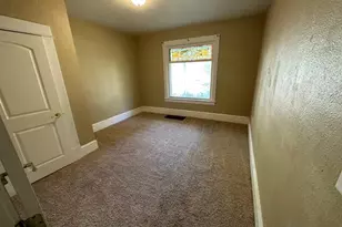 712 3rd St SW, Willmar, MN 56201 - Photo 4