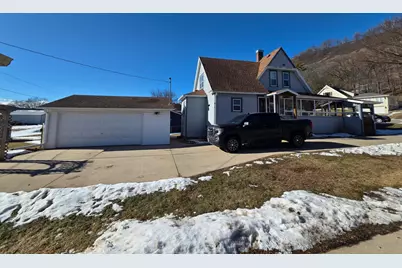 404 W Stevens Avenue, Rushford, MN 55971 - Photo 4