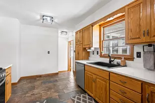 302 Fingal Dr, Alexandria, MN 56308 - Photo 12