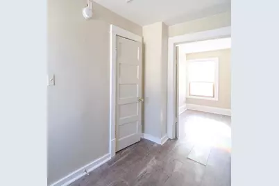 593 Front Avenue, Saint Paul, MN 55117 - Photo 10