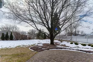 2020 16th St NE, Rochester, MN 55906 - Photo 4