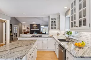 2618 Parkview Dr, White Bear Township, MN 55110 - Photo 6