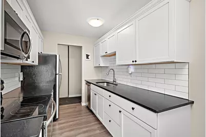 4618 Cedar Lake Road S #6, Saint Louis Park, MN 55416 - Photo 2