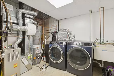 4745 Upland Lane N, Plymouth, MN 55446 - Photo 20