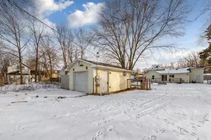 213 Walnut St, Farmington, MN 55024 - Photo 4