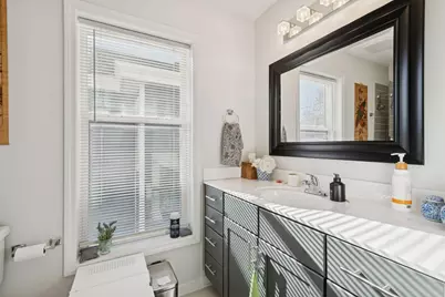 2449 Lyndale Avenue S, Minneapolis, MN 55405 - Photo 16