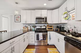 2449 Lyndale Ave S, Minneapolis, MN 55405 - Photo 14